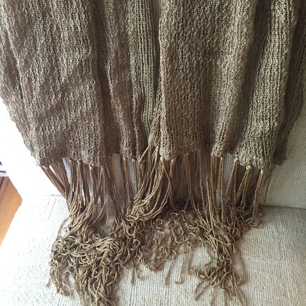 SHAWL/SHOULDER WRAP/SCARF - Picture 4 of 4